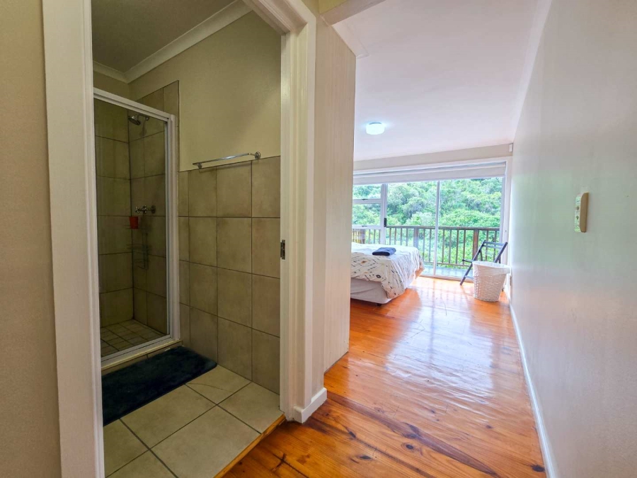 6 Bedroom Property for Sale in Nature On Sea Western Cape